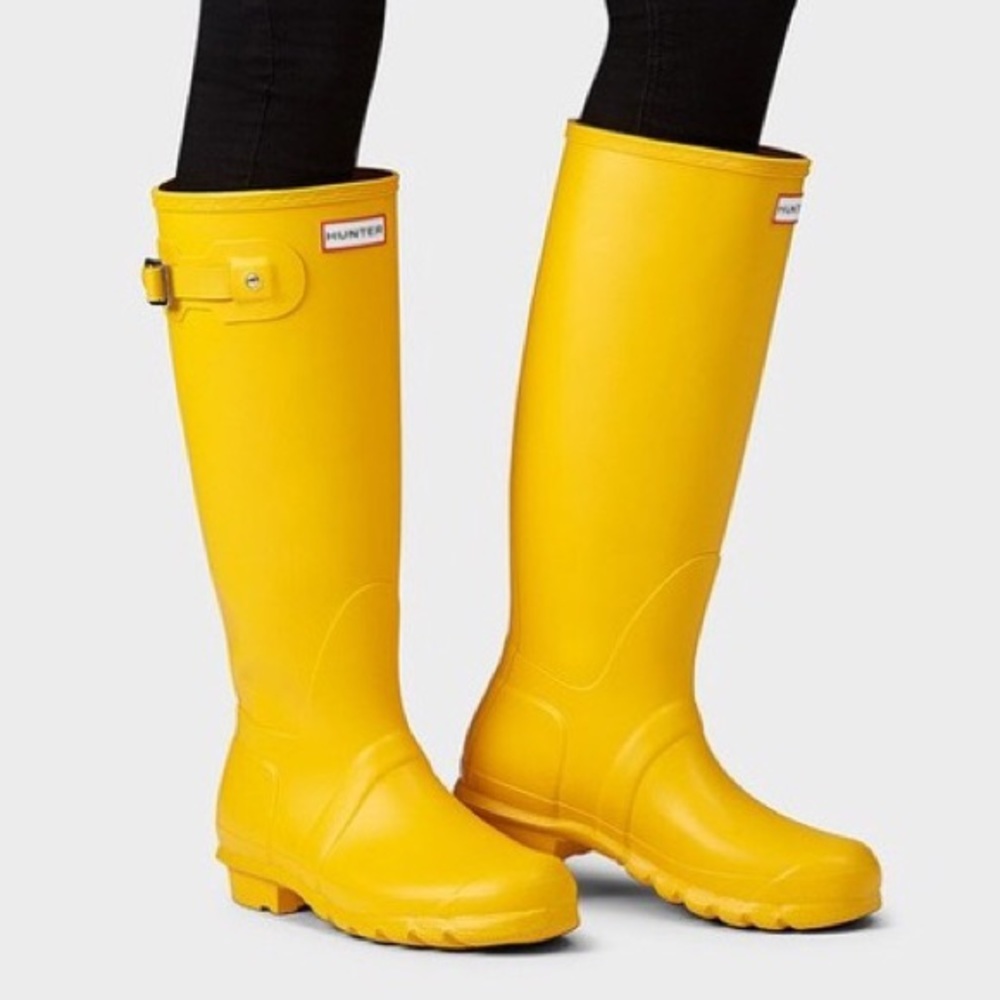 Yellow matte hunter rain boots